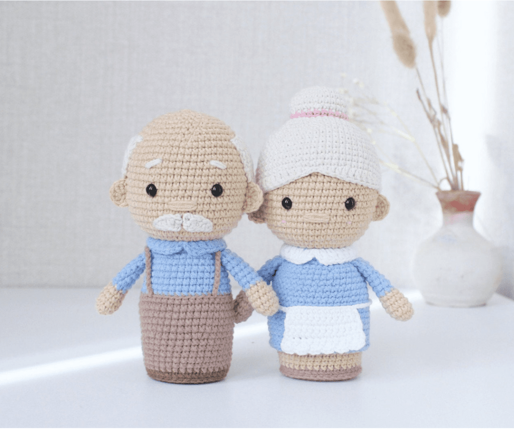 Amigurumi grandparents.