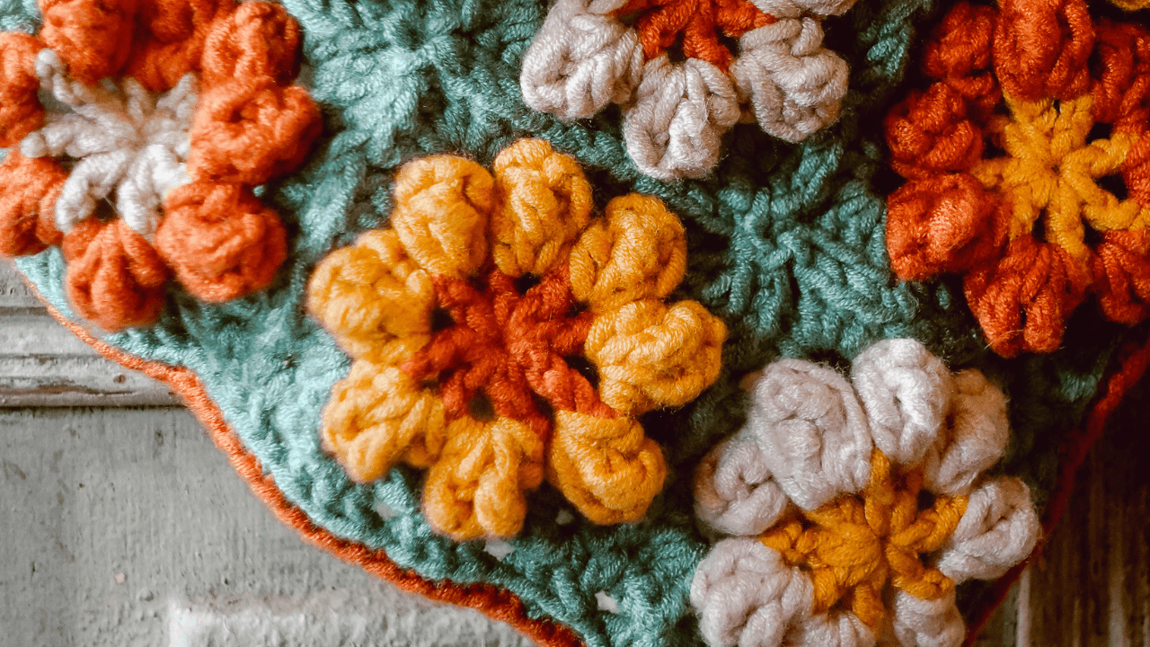Fall Floral Crochet Granny Square | FREE Pattern & Video Tutorial