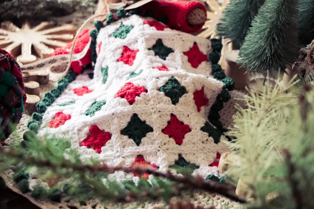 Last minute crochet Christmas gifts people actually want!