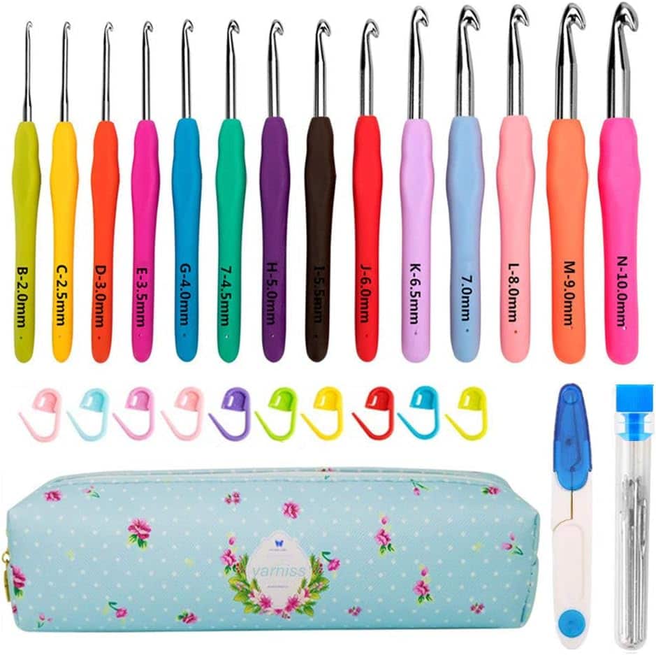 Yarnology Ergonomic Crochet Hook Set With Case 