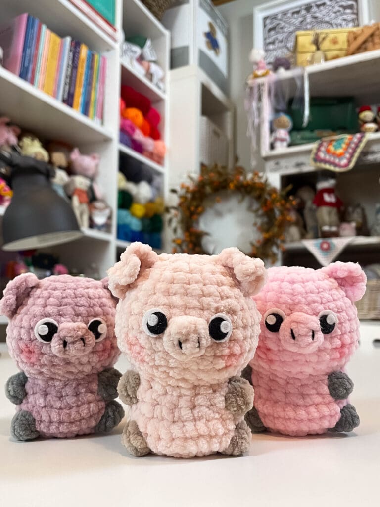 Learn Amigurumi S1E5: Let's Talk Chenille Yarn and Try It Out