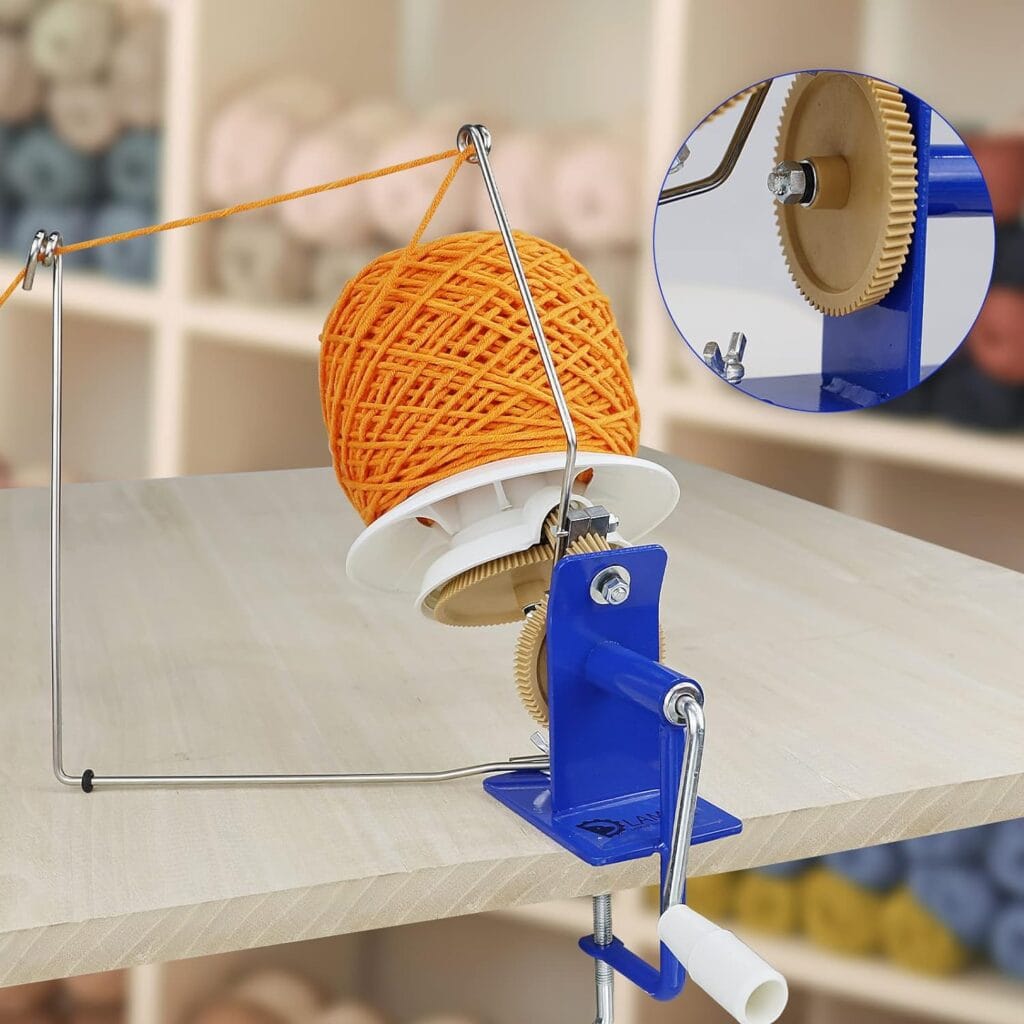 Knitwear and Crafts in my life: DIY Yarn ball winder from scraps