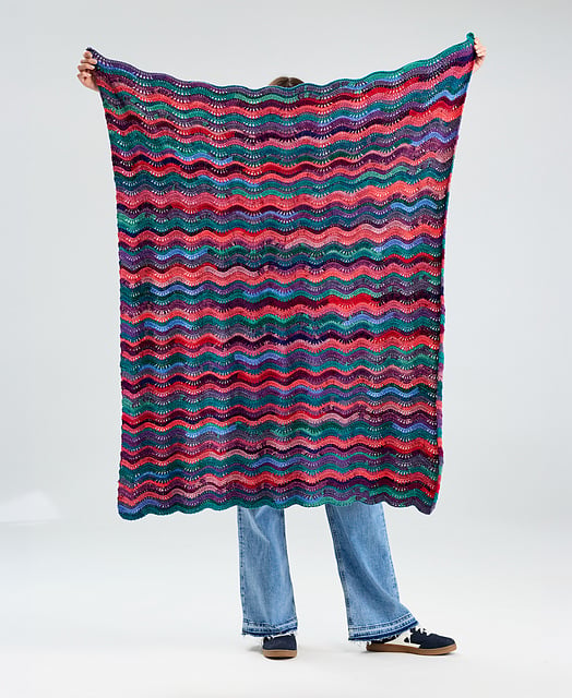 striped ripple crochet blanket 